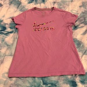 Girls Nike shirt
